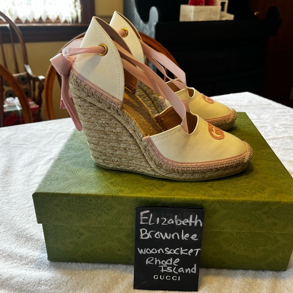 Gucci women’s interlocking G white and pink wedge espadrille ribbon tie BNIB - Picture 3 of 7